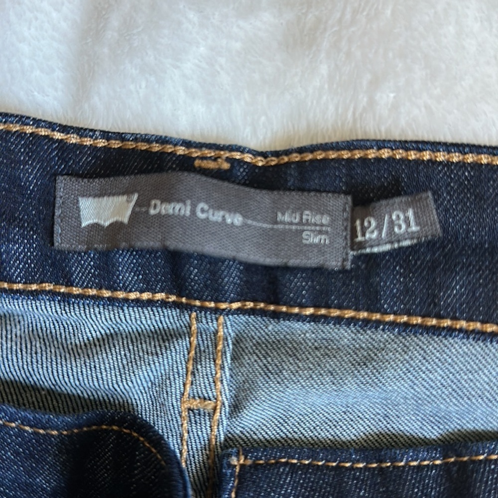 Levi’s - Picture 4 of 4